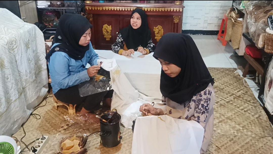 Batik Besurek Bengkulu Laris Manis di Luar Negeri