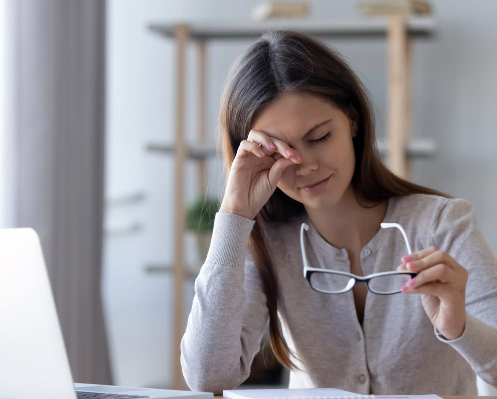 Cek di Sini! Kebiasaan yang Dapat Merusak Mata, Sering Dilakukan Tanpa Disadari