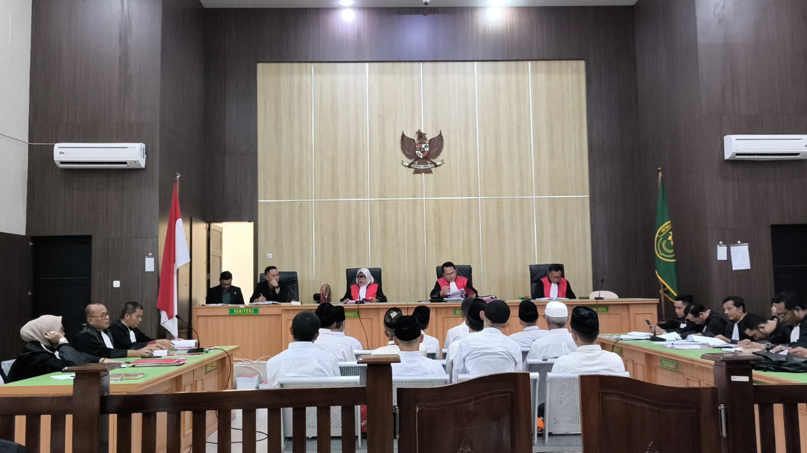 12 Terdakwa Korupsi Puskeswan Kaur Jalani Sidang Perdana di PN Bengkulu