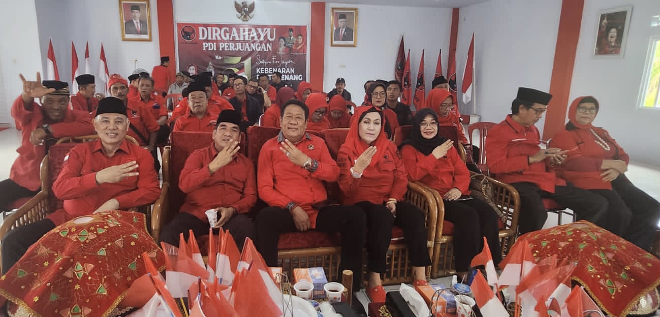 HUT ke-51, PDI Perjuangan Provinsi Bengkulu Dengarkan Pidato Politik Ketua Umum Megawati 