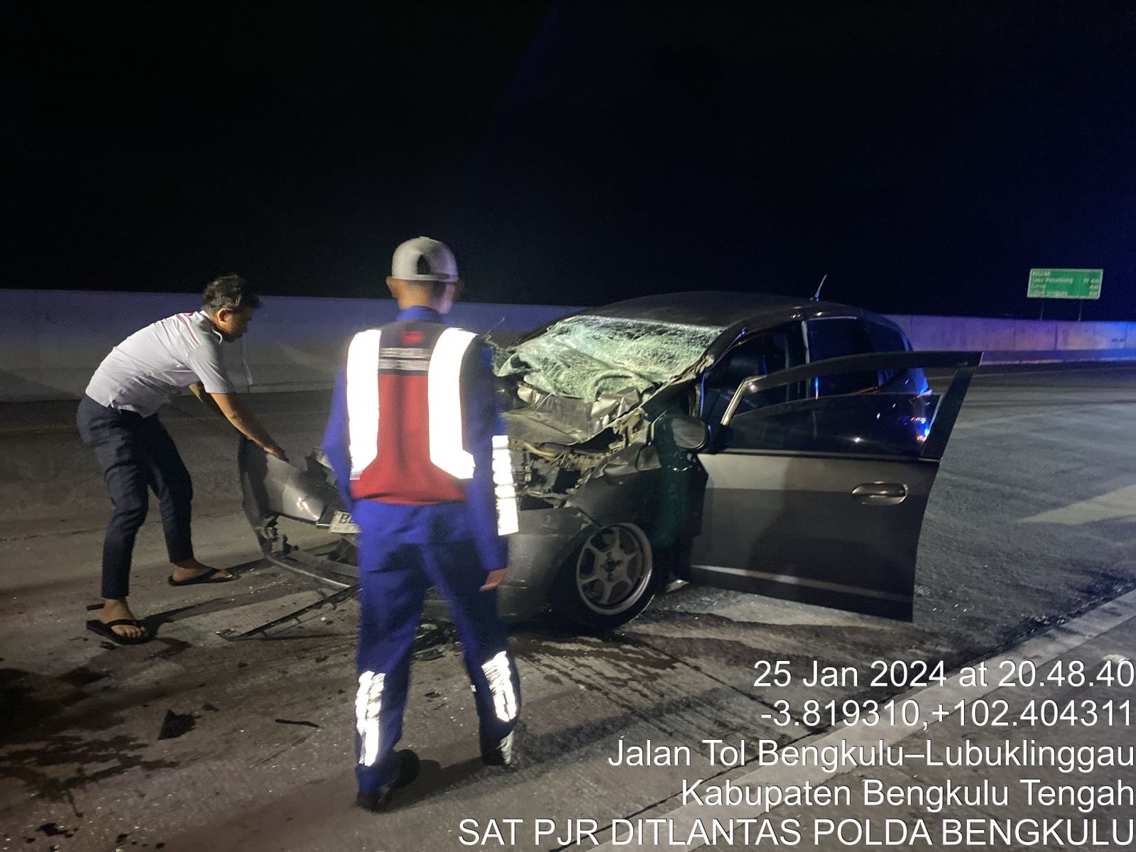 Honda Jazz Kecelakaan di Tol Bengkulu-Taba Penanjung, 1 Orang Meninggal Dunia