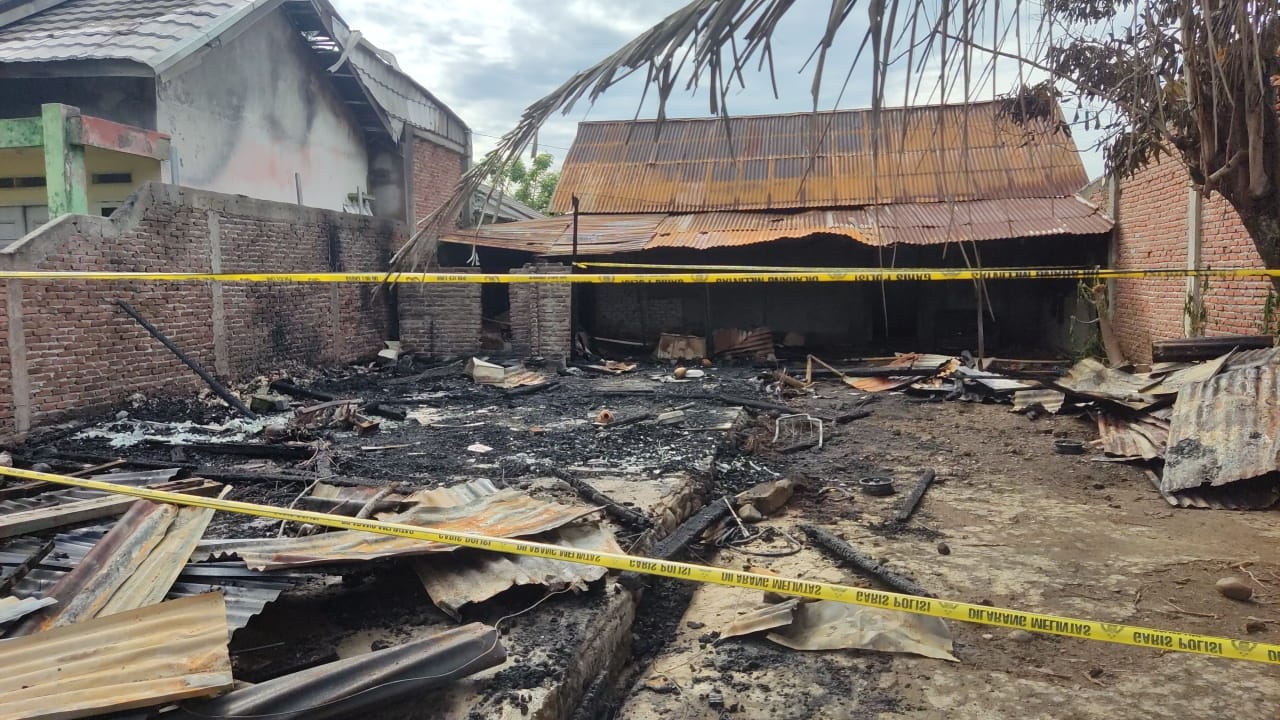 Sabtu Malam, Bengkel dan Rumah di Kandang Limun Ludes Terbakar, Penyebab Belum Diketahui