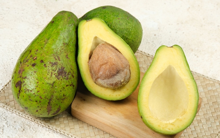 Pecinta Buah Alpukat Wajib Tahu, Ini Manfaat Mengonsumsinya dengan Rutin!