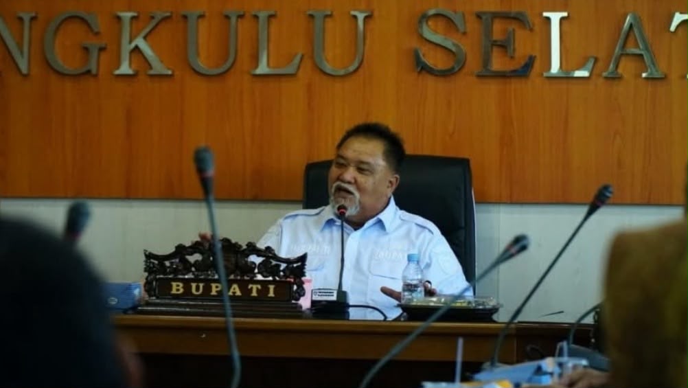 Abu Vulkanik Anak Krakatau Mulai Selimuti Bengkulu Selatan, Bupati Imbau Warga Pakai Masker