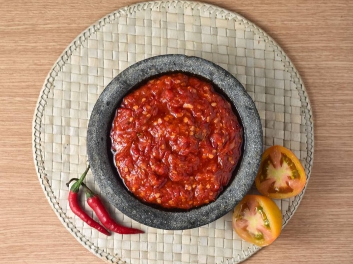 Pecinta Sambal Wajib Tahu! Ini Manfaat Konsumsi Secara Rutin