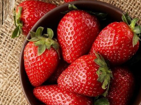 Secukupnya, Cek Efek Samping Konsumsi Strawberry bagi Kesehatan, Hati-hati Berlebihan