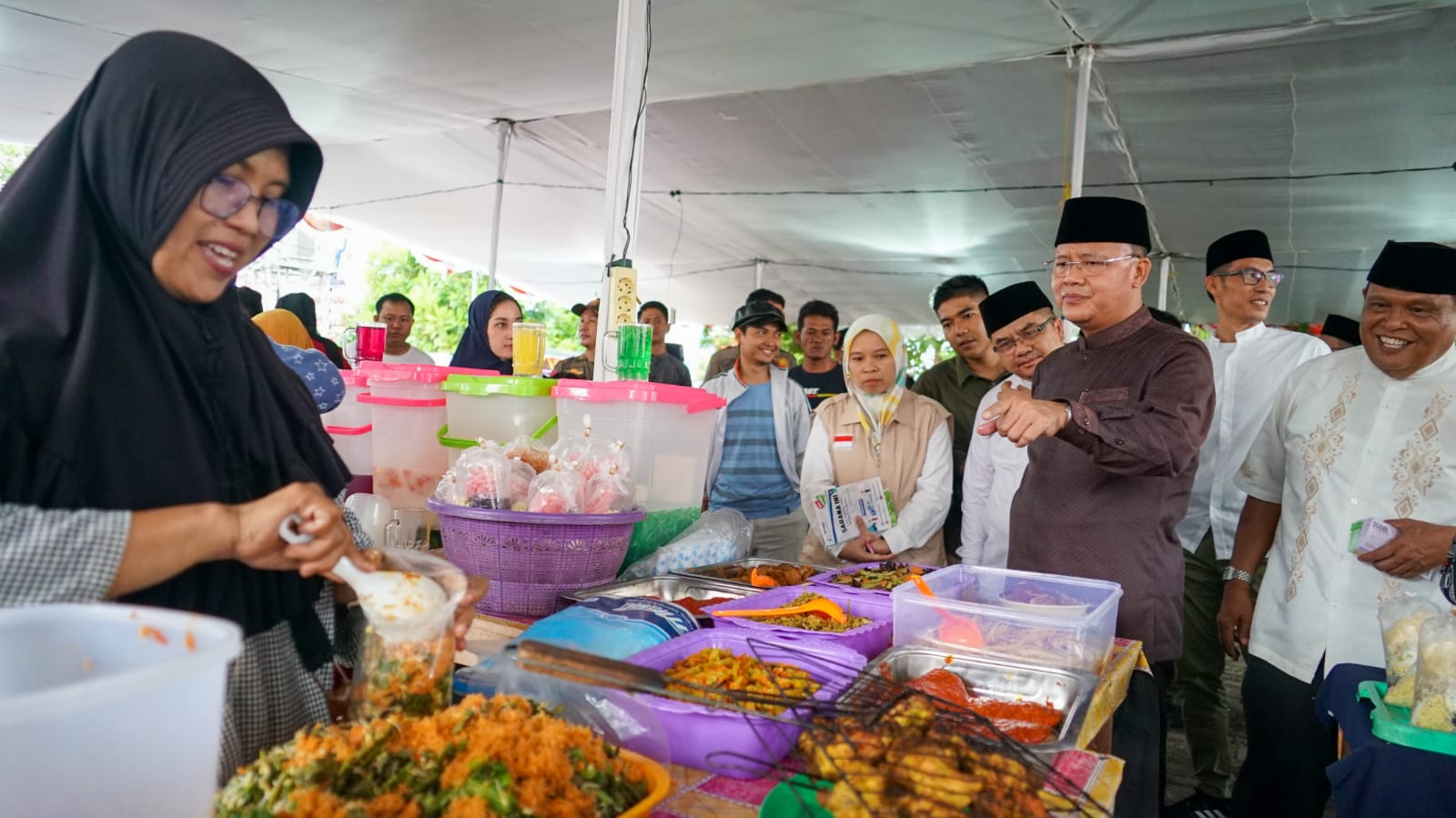 Kampung Ramadan, Gubernur Minta UMKM Jual Makanan Sehat