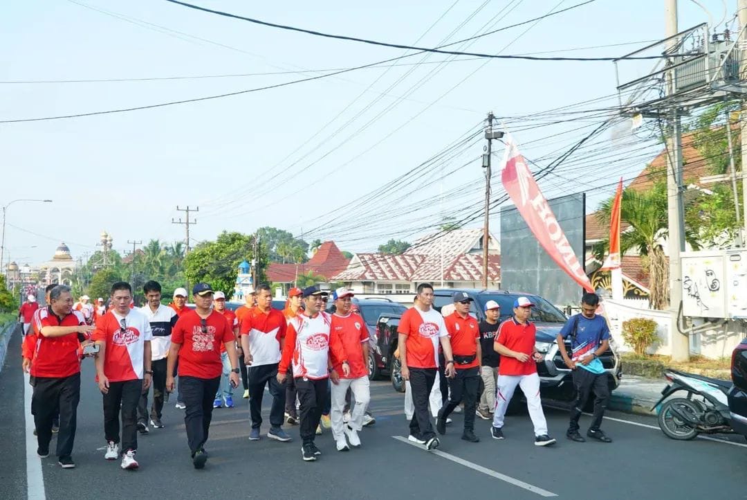 Peringati Hari Buruh 2025, Pemprov Bengkulu Gelar Jalan Sehat hingga Pengobatan Gratis 