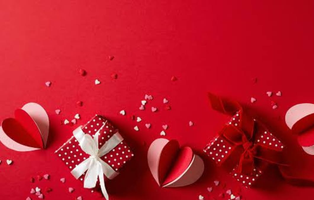 8 Tradisi Unik Valentine di Berbagai Negara, Tukar Kado hingga Bakar Foto Mantan