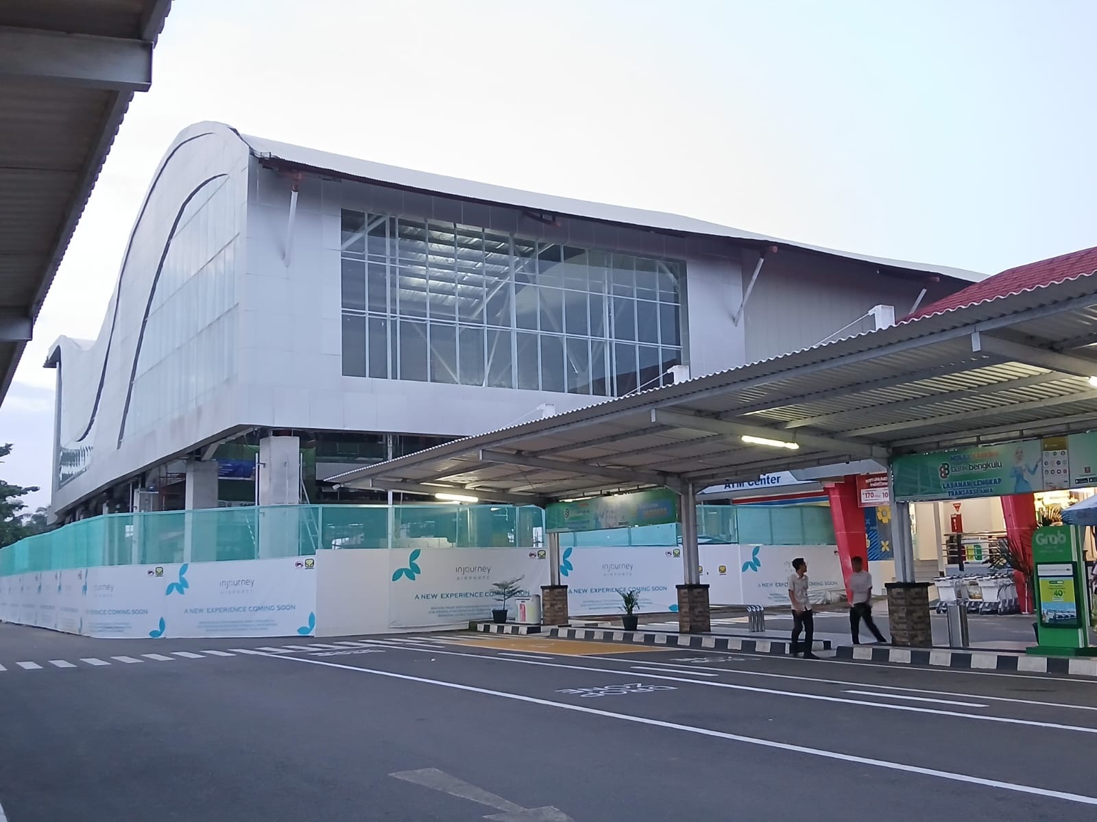 Wajah Baru Bandara Fatmawati Soekarno Segera Rampung: Eskalator Mulai Diuji, Garbarata Menuju Bengkulu