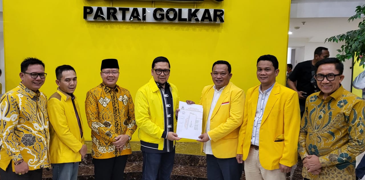 BREAKING NEWS: Pasangan Erwin-Jonaidi Resmi Kantongi Rekom Golkar Maju Pilkada Seluma 2024