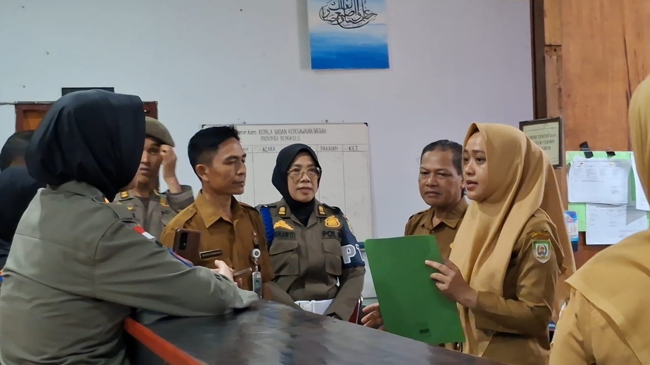 Hari Pertama Kerja Pasca Lebaran, Satpol PP Provinsi Bengkulu Sidak Kedisiplinan ASN
