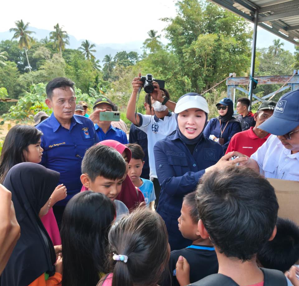 Erna Sari Dewi Inisiasi Mitra Kerja Turun Atasi Banjir dan Longsor di Lebong