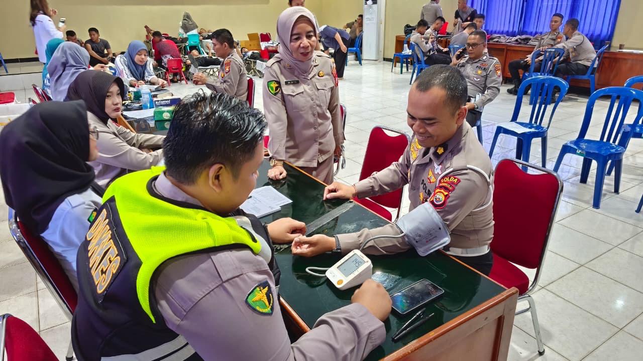 HUT Keselamatan Lalu Lintas Ke-70, Ditlantas Polda Bengkulu Gelar Donor Darah