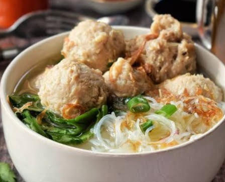 Menggugah Selera, Ini Makanan Hangat yang Cocok Dikonsumsi Saat Hujan