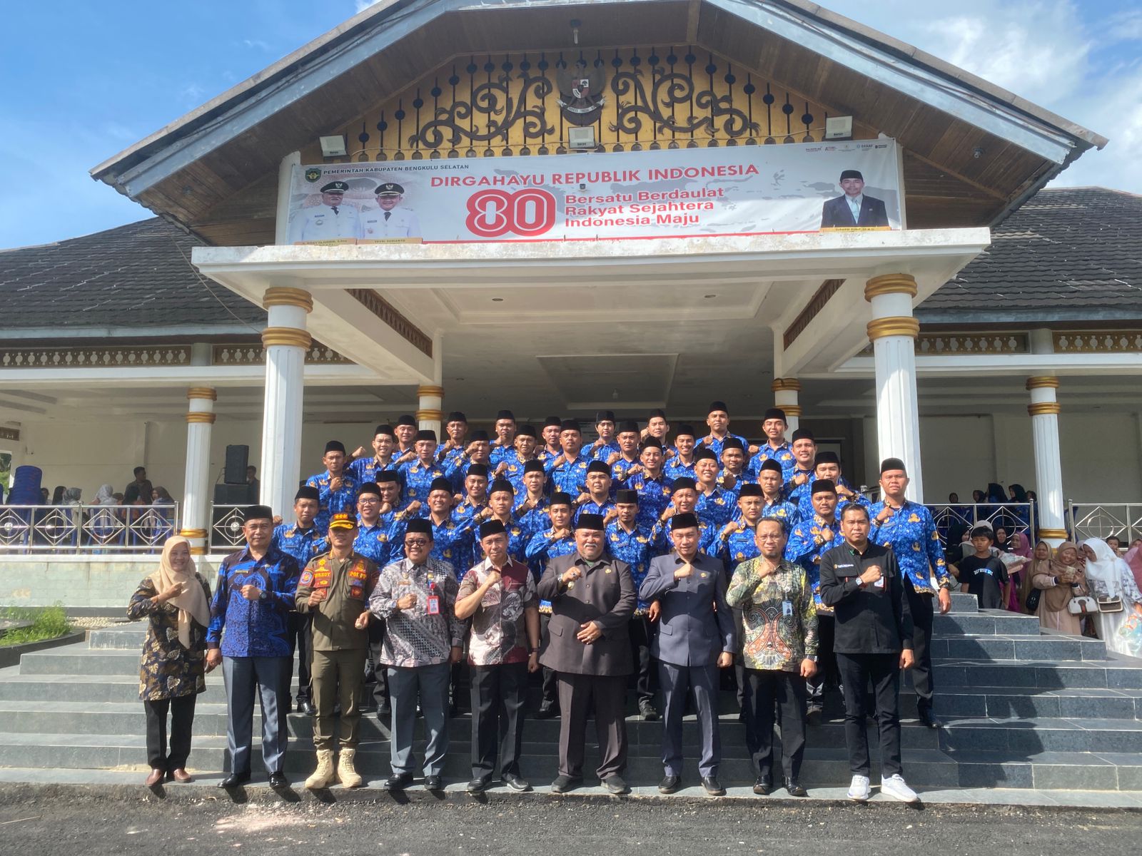 73 PPPK Tahap II di Bengkulu Selatan Resmi Dilantik, Bupati Rifai: Gaji Dipastikan Aman