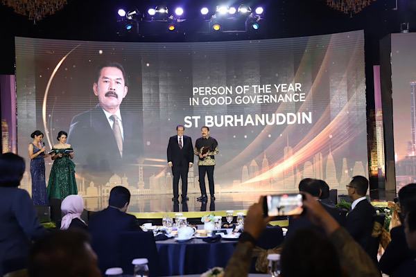 Jaksa Agung ST Burhanuddin, Terima Penghargaan Person of The Year in Good Governance 2023