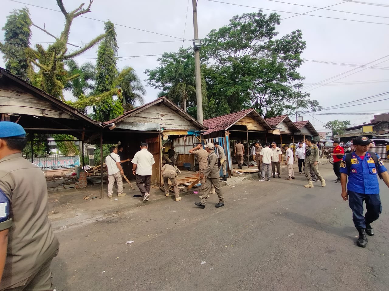 Pedagang Kosongkan Bangunan di Terminal Pasar Kepahiang, Pemkab Terjunkan 150 Personel Gabungan 