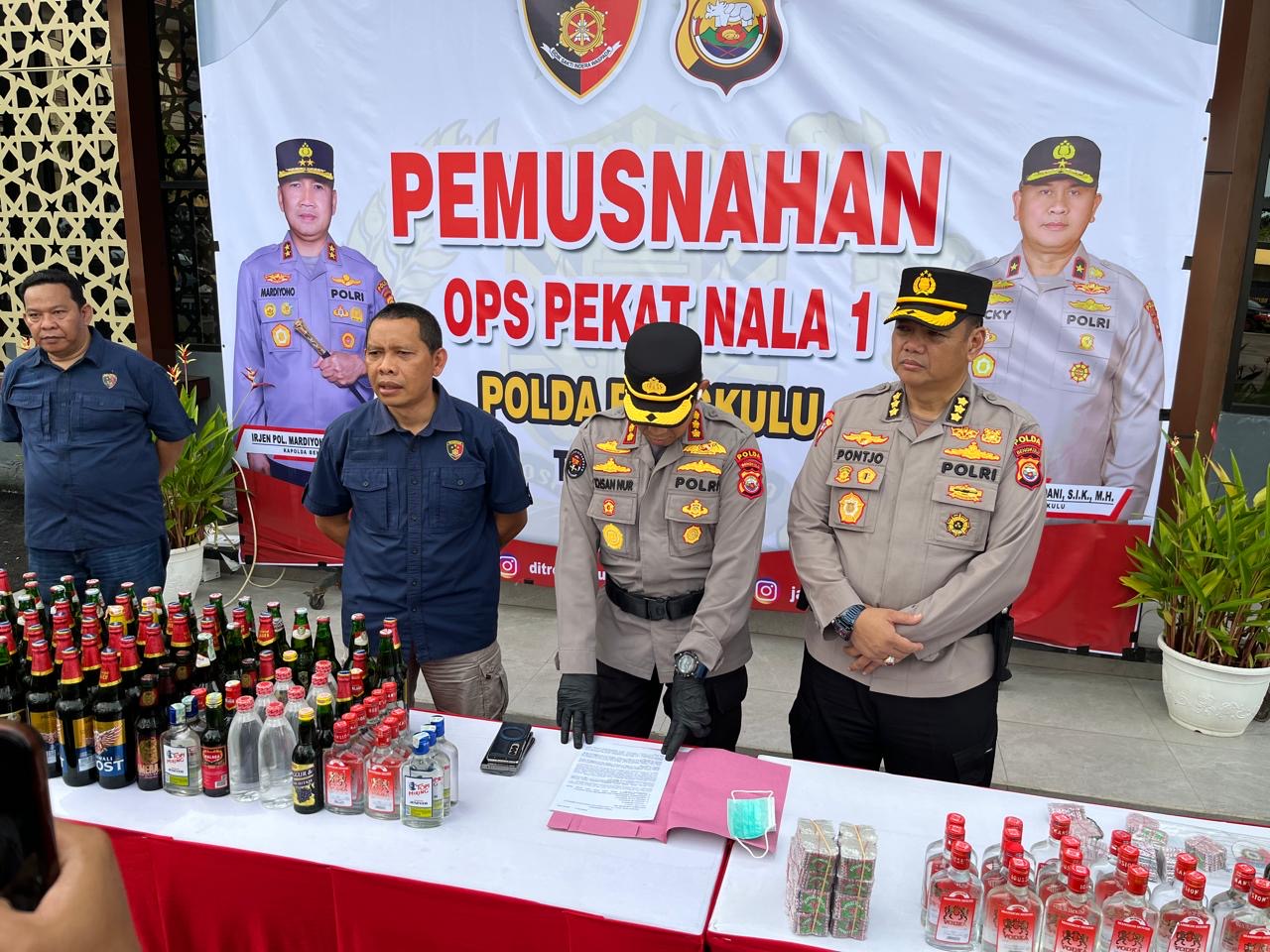 Polda Bengkulu Musnahkan 3.018 Botol Miras dan Narkotika Hasil Ops Pekat Nala I 2026