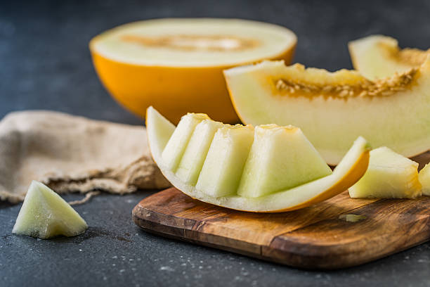 Konsumsi Buah Melon Bikin Tulang Makin Sehat, Cek Manfaat Lainnya Disini!
