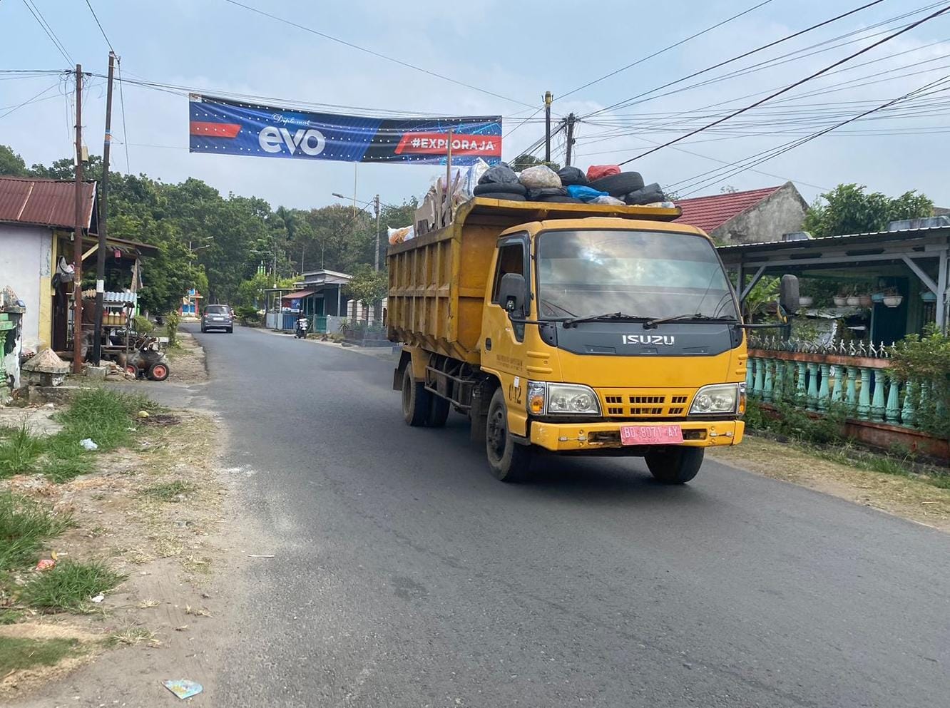 Kekurangan Armada, DLH Kewalahan Angkut Sampah Warga se-Kabupaten Seluma