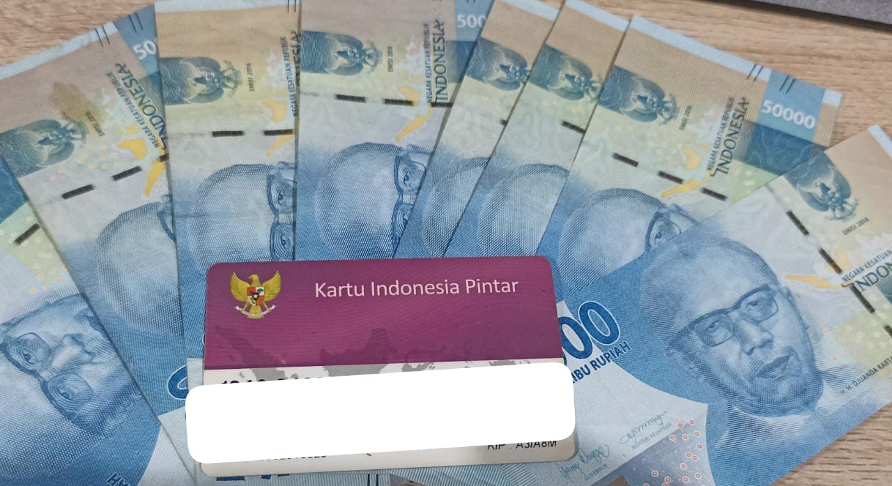 Saldo ATM KIP Auto Nambah! Segera Cek Penerima Bansos PIP Kemdikbud 2023, Hari Ini Cair hingga Rp1.000.000 