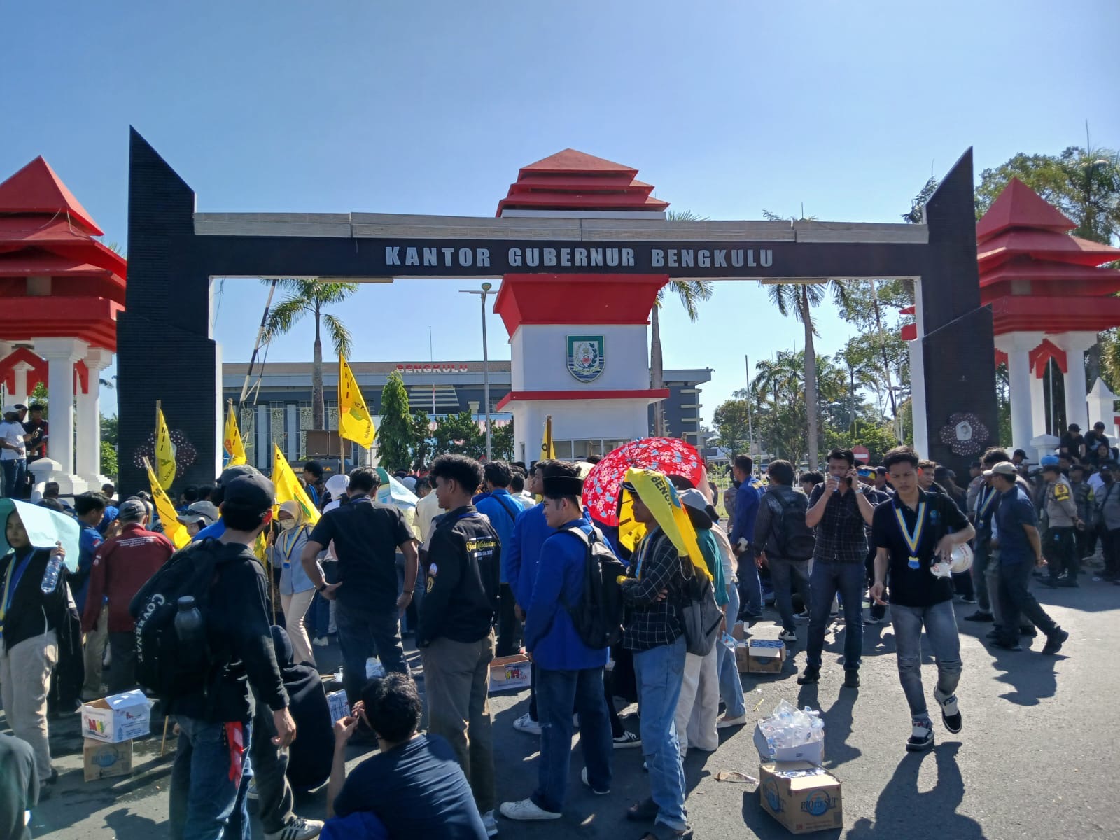 Massa Aksi PMII Gagal Bertemu Gubernur Bengkulu, Berikut Tuntutannya 