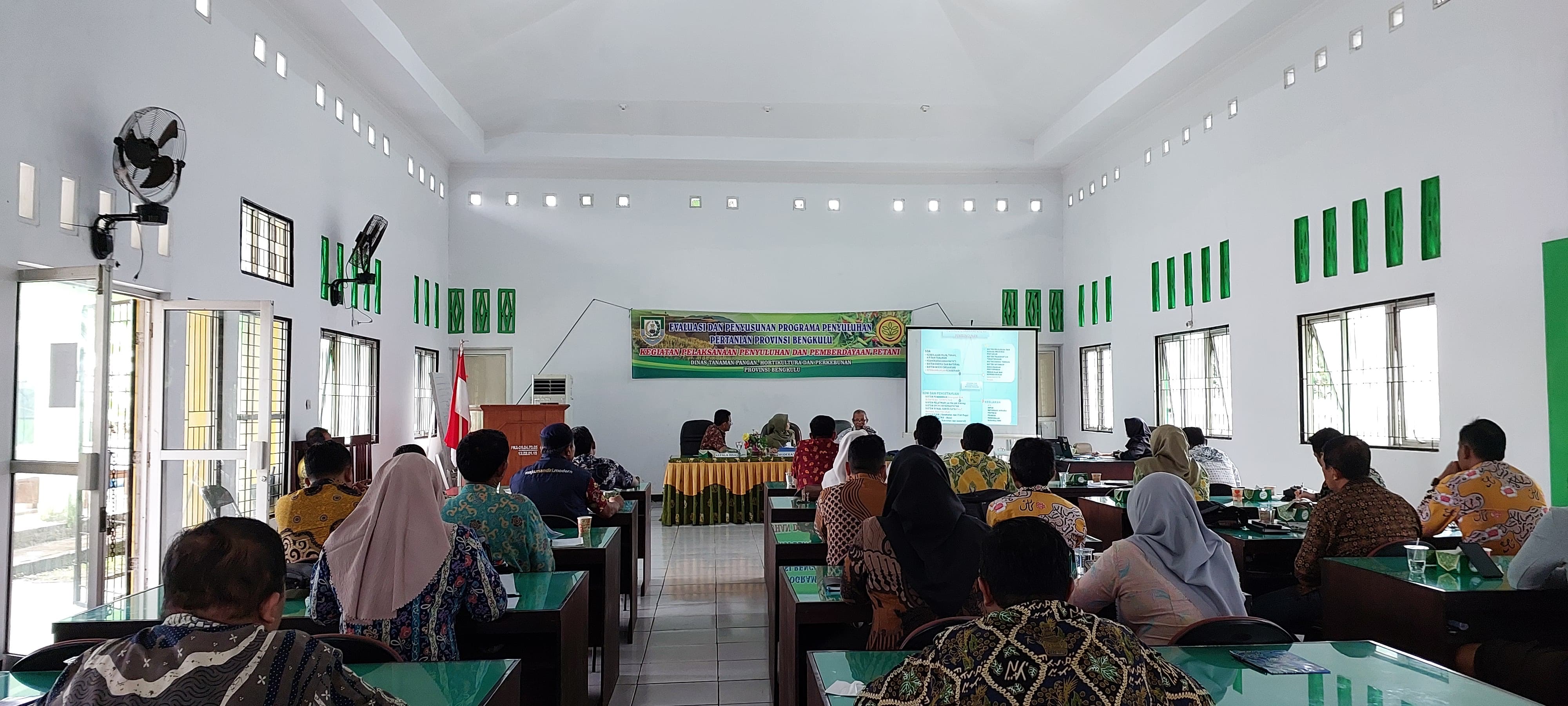 DTPHP Provinsi Bengkulu Gelar Evaluasi dan Penyusunan Program Penyuluhan Pertanian 2025