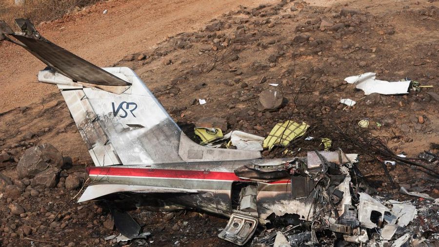 Pesawat Carteran Jatuh dan Terbakar, Wakil Kepala Menteri Maharashtra Tewas