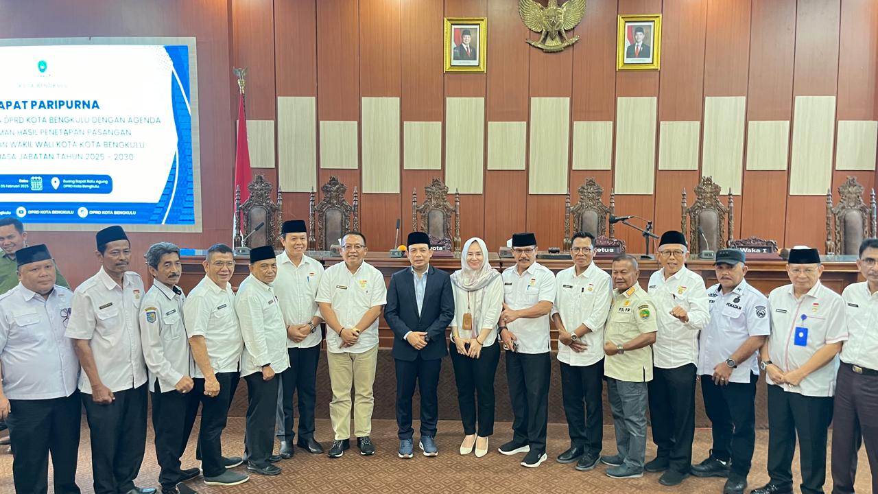 Rapat Paripurna DPRD Umumkan Penetapan Dedy-Ronny Sebagai Walikota dan Wakil Walikota Bengkulu