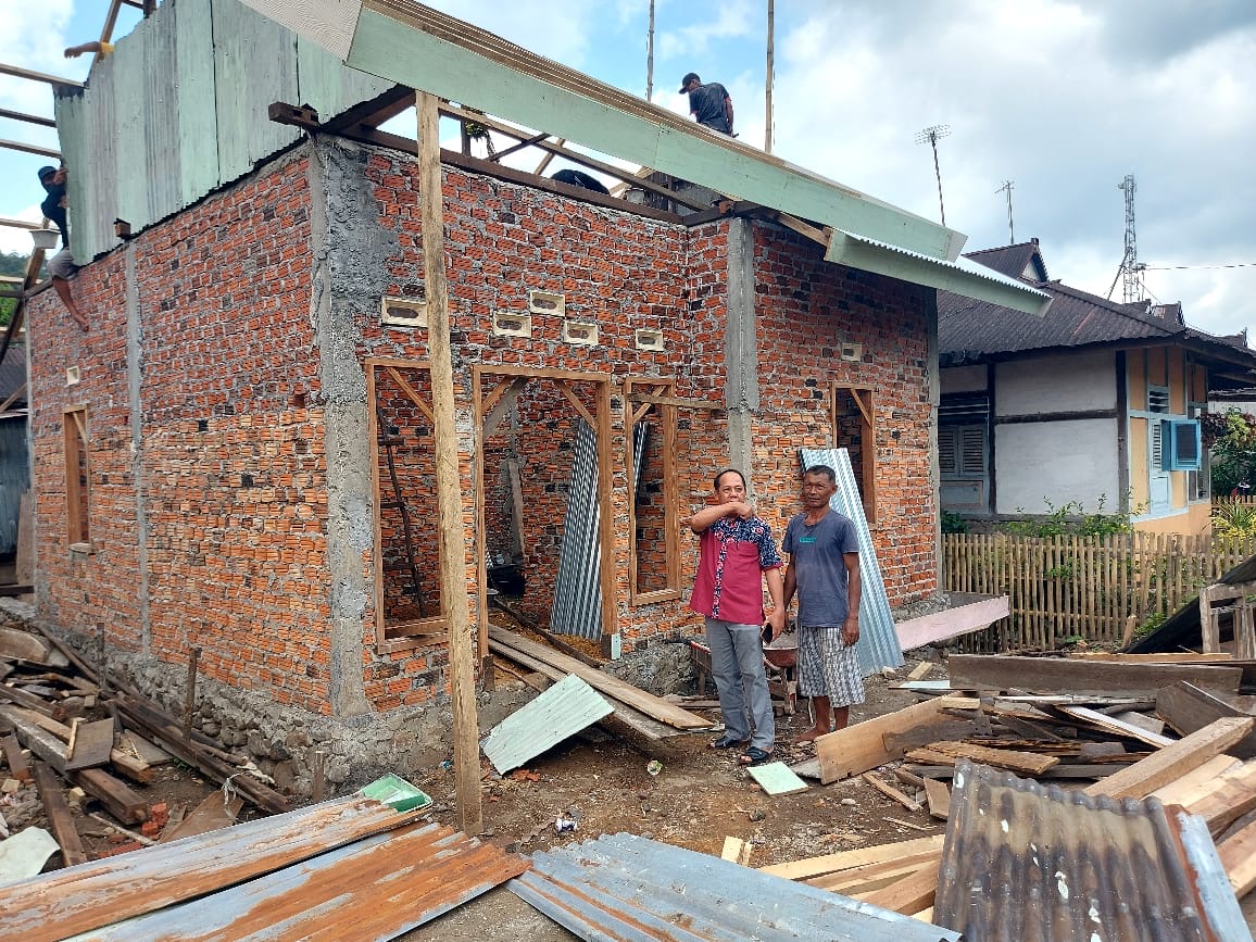 Progres Pengerjaan Bedah Rumah di Bengkulu Tengah Capai 70 Persen 