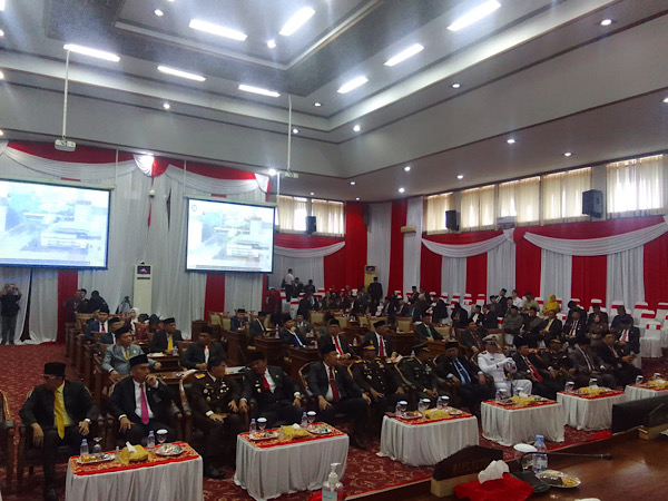 Paripurna HUT RI, Ketua DPRD Provinsi Bengkulu: Sinergi Raih Indonesia Emas 2045 
