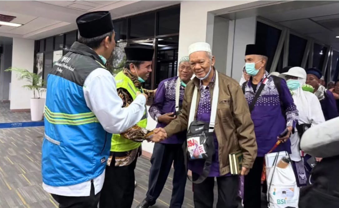 422 Jamaah Haji Kloter 3 Bengkulu Tiba di Asrama Haji dalam Keadaan Sehat