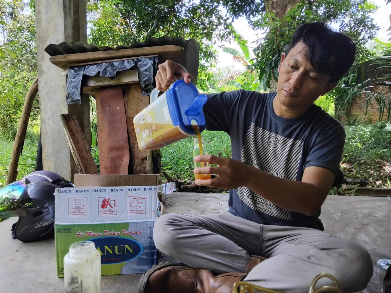Peternak Lokal di Bengkulu Sukses Kembangkan Lebah Trigona, Penghasil Madu dengan Daya Jual Tinggi