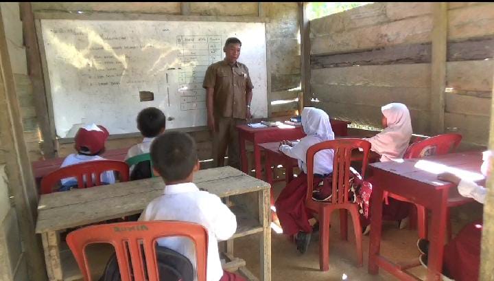 Ruang Kelas Mirip Kandang, Perbaikan SDN 129 Kaur Ternyata Tak Masuk Prioritas DAK