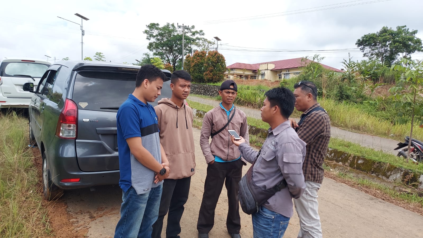 Puluhan Karyawan RSUD Bengkulu Tengah, Diberhentikan Sepihak Lewat WhatsApp 