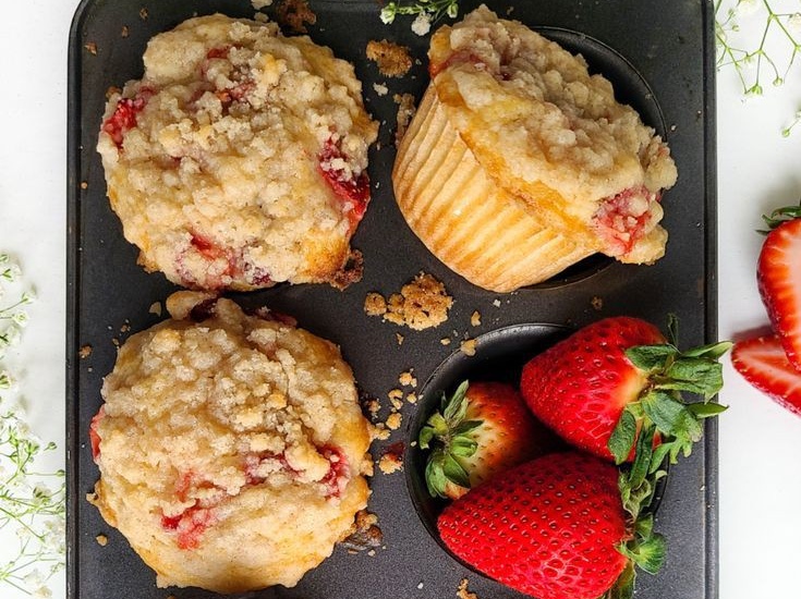 Intip Resep dan Cara Membuat  Strawberry Crumble Muffin, Cemilan Enak Untuk Keluarga