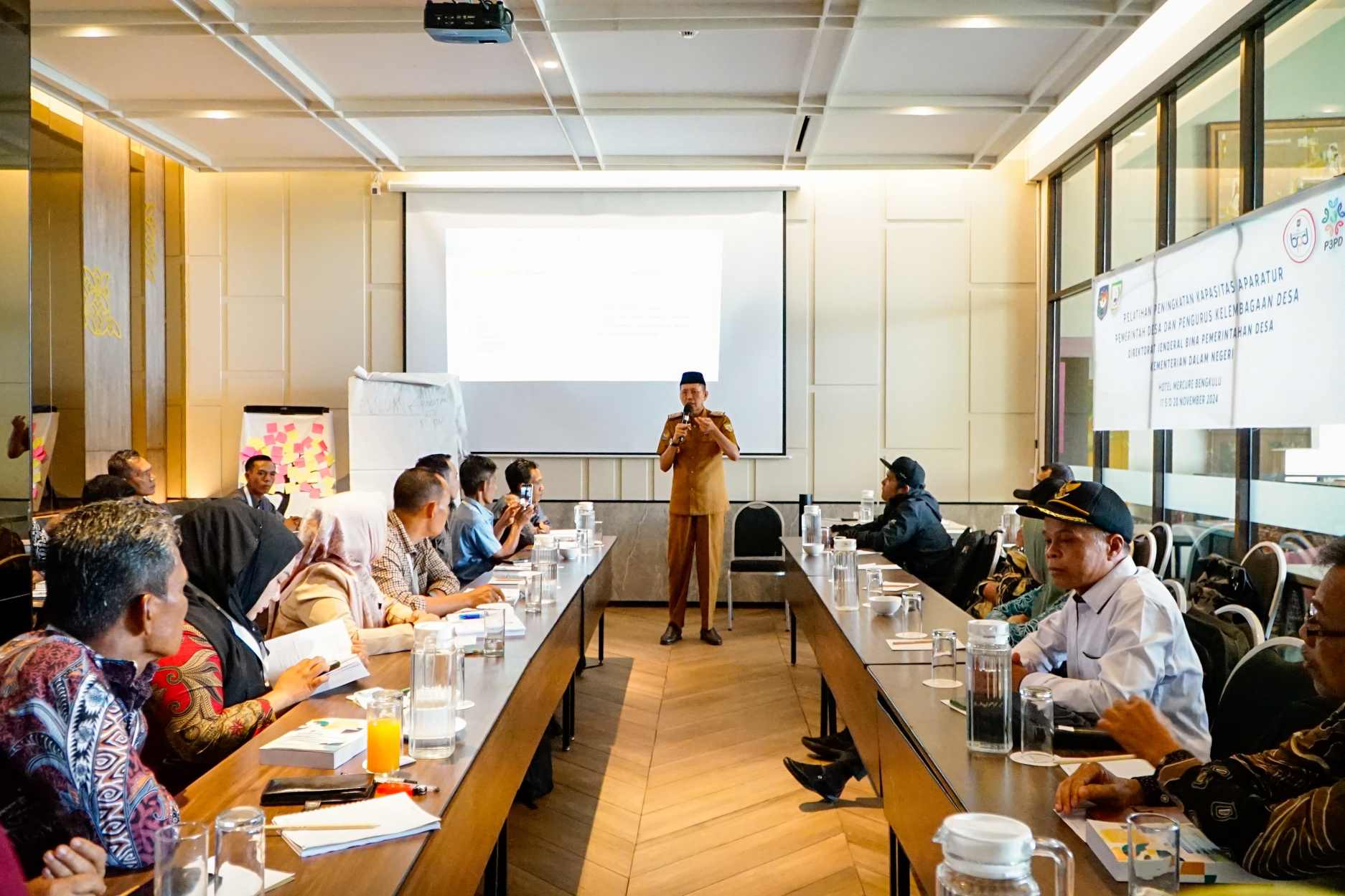 Aparatur Pemerintahan Desa dan Pengurus Kelembagaan se-Provinsi Bengkulu Diberikan Pelatihan 