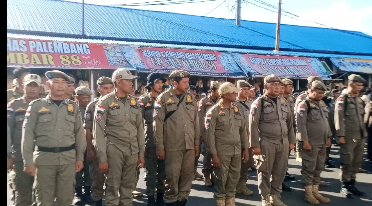 Pemkot Bengkulu Tertibkan Pedagang dan Bangunan Liar di Pasar Panorama