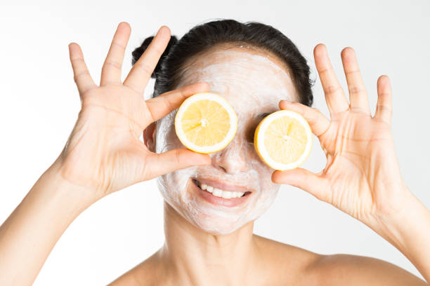 Gunakan Lemon Sebagai Toner Hingga Masker Wajah, Begini Cara Mengatasi Jerawat dengan Bahan Alami Tersebut