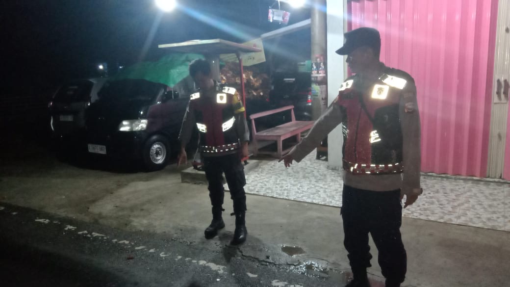 Minibus Tabrak Pelajar di Talo Kecil Seluma, Motor Terpental dan Korban Dilarikan ke RS