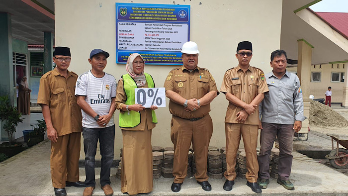 Bupati Bengkulu Selatan Tinjau Titik Nol Pembangunan Rehabilitasi di SDN 3 dan SDN 61
