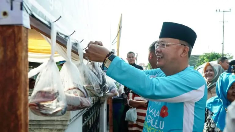 Rohidin Bersama Keluarga Alumni Universitas Gadjah Mada Gelar Bakti Sosial, Kurangi Volume Sampah Rumah Tangga