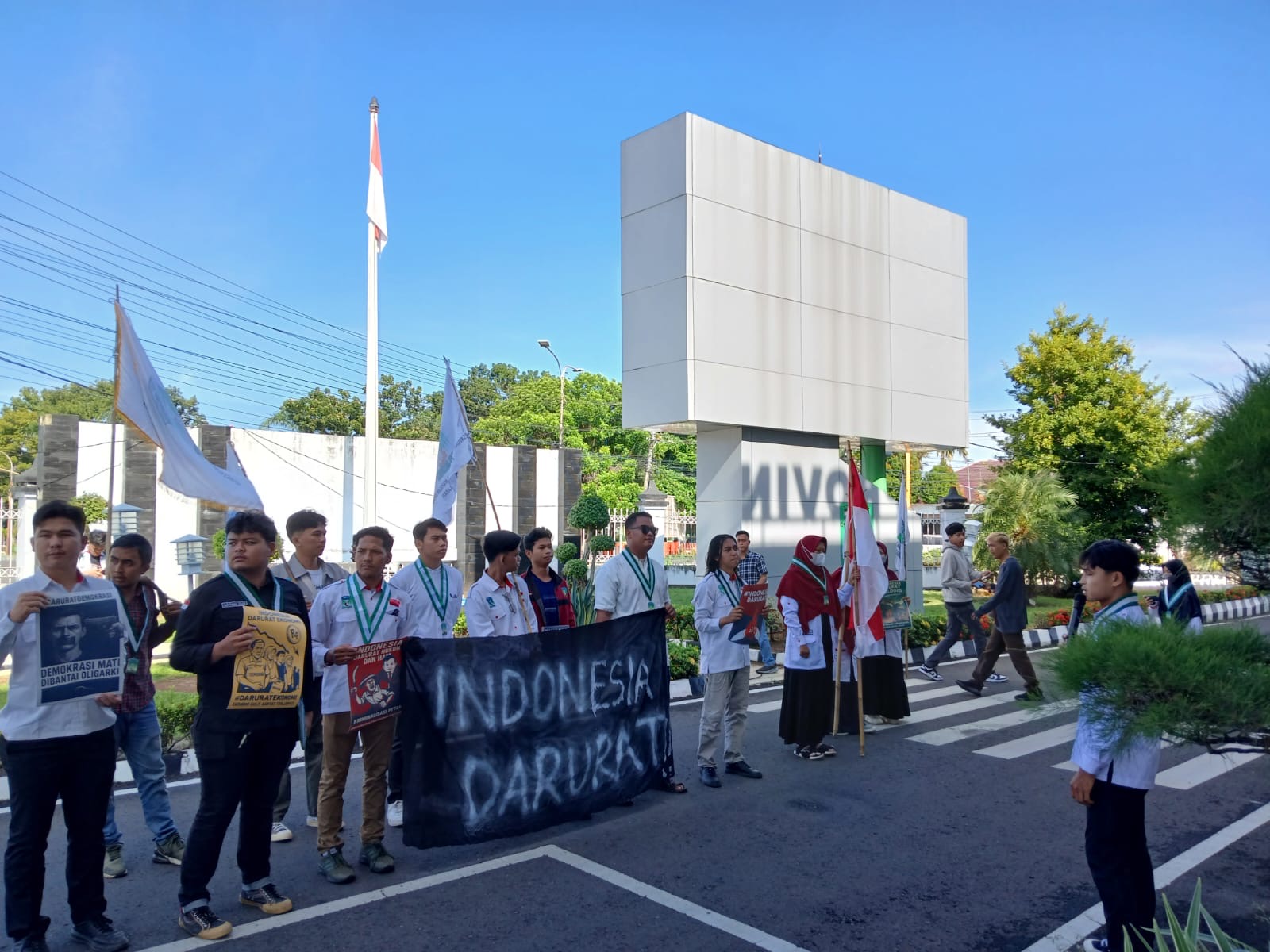 KAMMI Geruduk DPRD Provinsi Bengkulu: Suarakan Indonesia Darurat