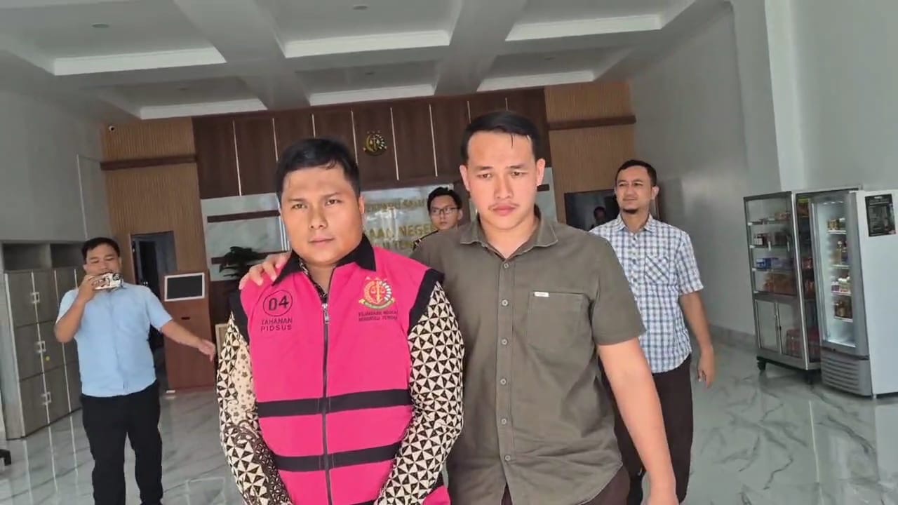 1 Tersangka Dugaan Korupsi Kredit Perumahan Desa Taba Jambu Ditahan Kejari Bengkulu Tengah