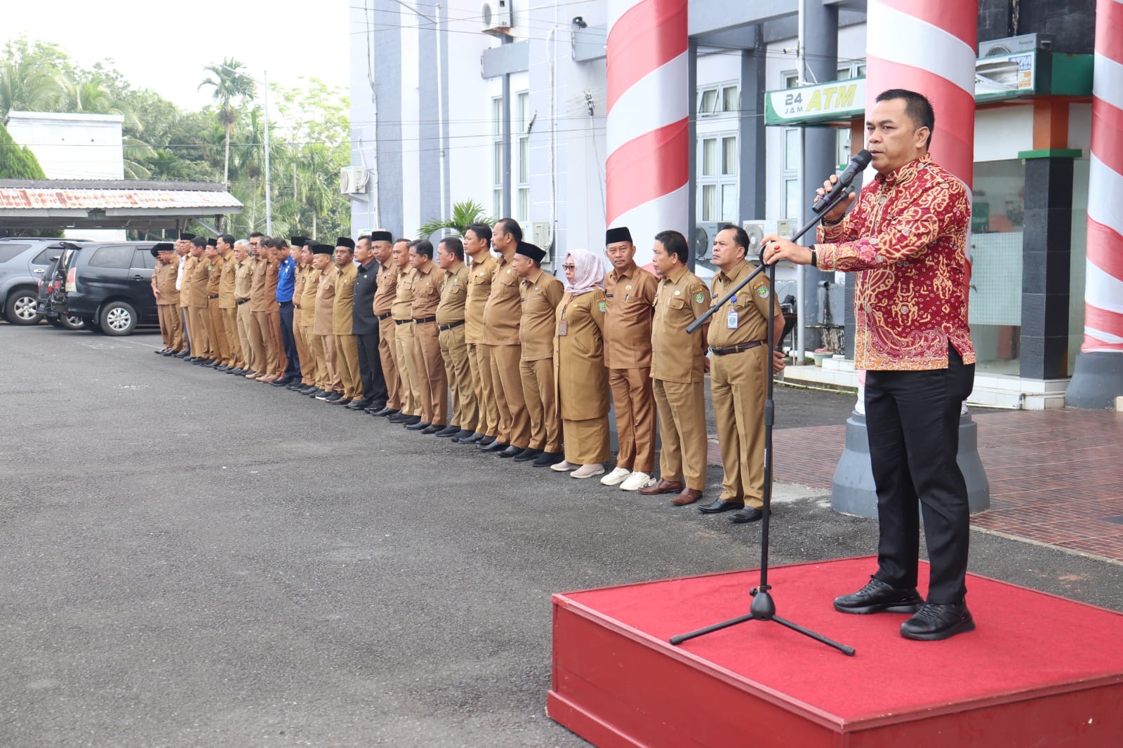 Wabup Bengkulu Tengah Tarmizi Pimpin Apel Gabungan, Suksekan Program 100 Hari Kerja 