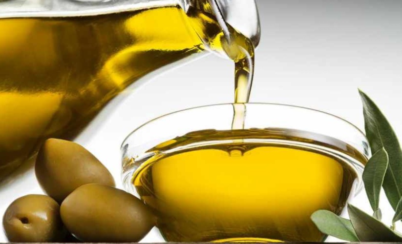 Tumit Kaki Pecah-pecah? Coba Gunakan Minyak Zaitun Ini, Cek Bahan Alami Lainnya