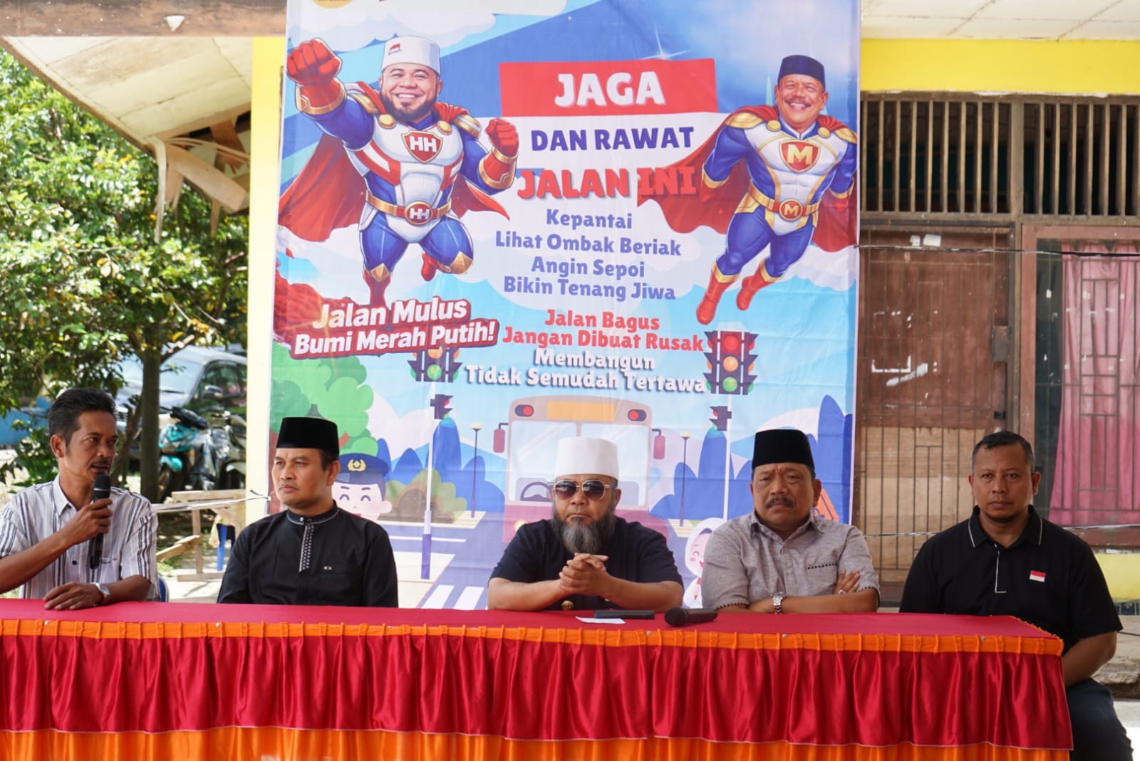 Jalan Air Muring–Suka Makmur Bengkulu Utara Kini Mulus, Helmi Hasan Pastikan Jembatan Rusak Segera Dibangun