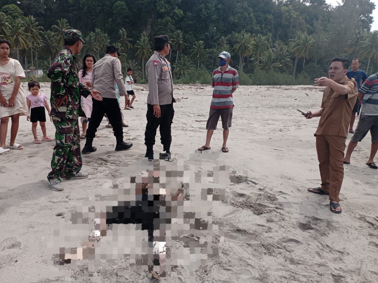 Mayat Pria Ditemukan Terdampar di Pantai Batu Lungun