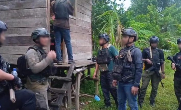 8 Terduga Jaringan KKB Yahukimo Pimpinan Ronal Heluka Ditangkap